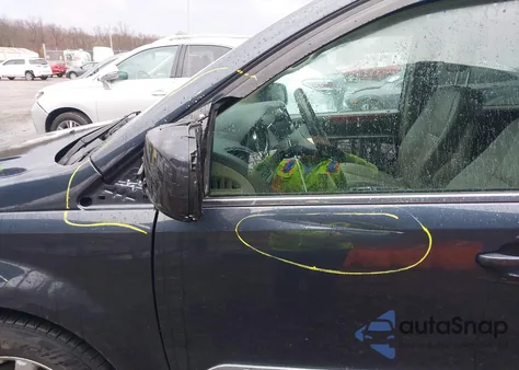 2014 Chrysler Town & Country Touring из США, поврежденный, VIN 2C4RC1BG4ER444204